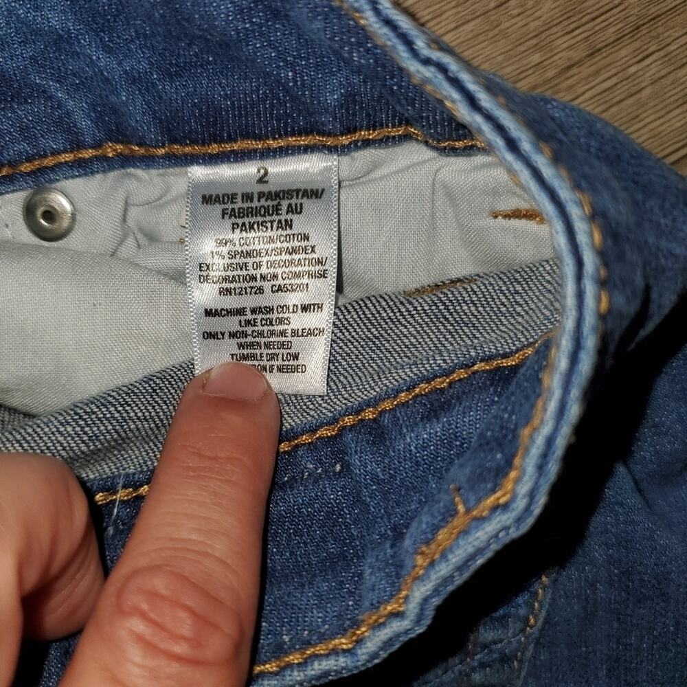 Aeropostale Medium Wash Destroyed Denim sz2 - Picture 4 of 7